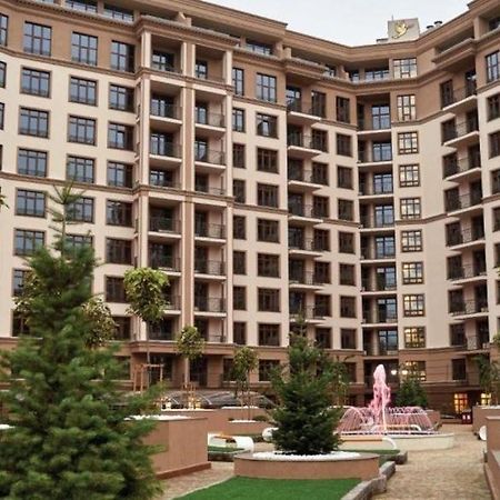 Шикарные апартаменты ЖК Печерск Плаза, Михаила Бойчука 17, 10 мин пешком м Дружбы Народов Київ Екстер'єр фото